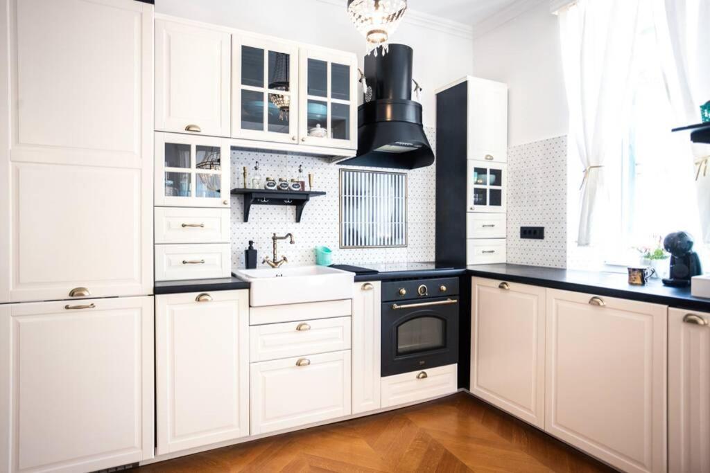 ספליט Luxurious Apartment Bella Lux In City Center With Free Parking Included! מראה חיצוני תמונה